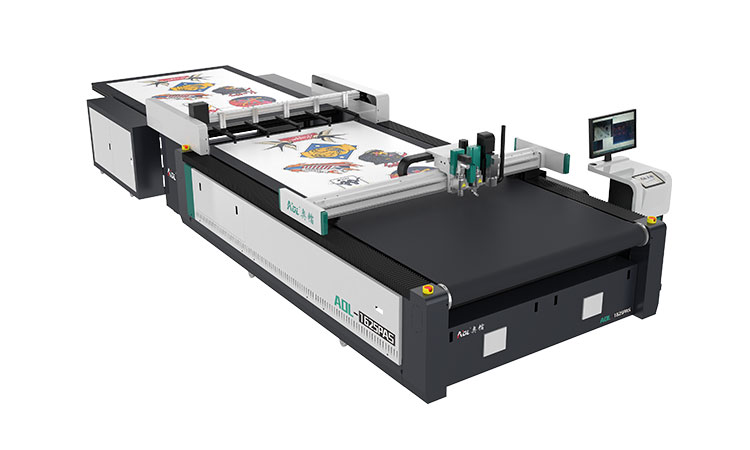 LSC1509 Box Cutting and Creasing Plotter  Large Format Digital die cutting  table,Paper digital cutter ,Plotter sticker cutting machine,Corrugated  paper cutting machine , Digital cutting system Manufacturer and Supplier