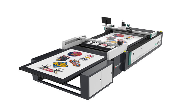 flatbed cutter plotter with With smart blade