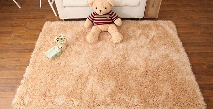 What are the differences in the usage of carpets of different materials? How to choose the right car